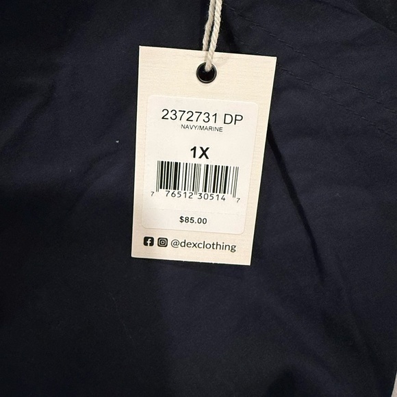 Dex
Plus Eyelet Lace Cropped Pull-On Pants in navy size XL - Picture 9 of 10